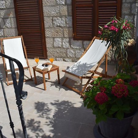 Sunset Villa ツァヴタット エクステリア 写真