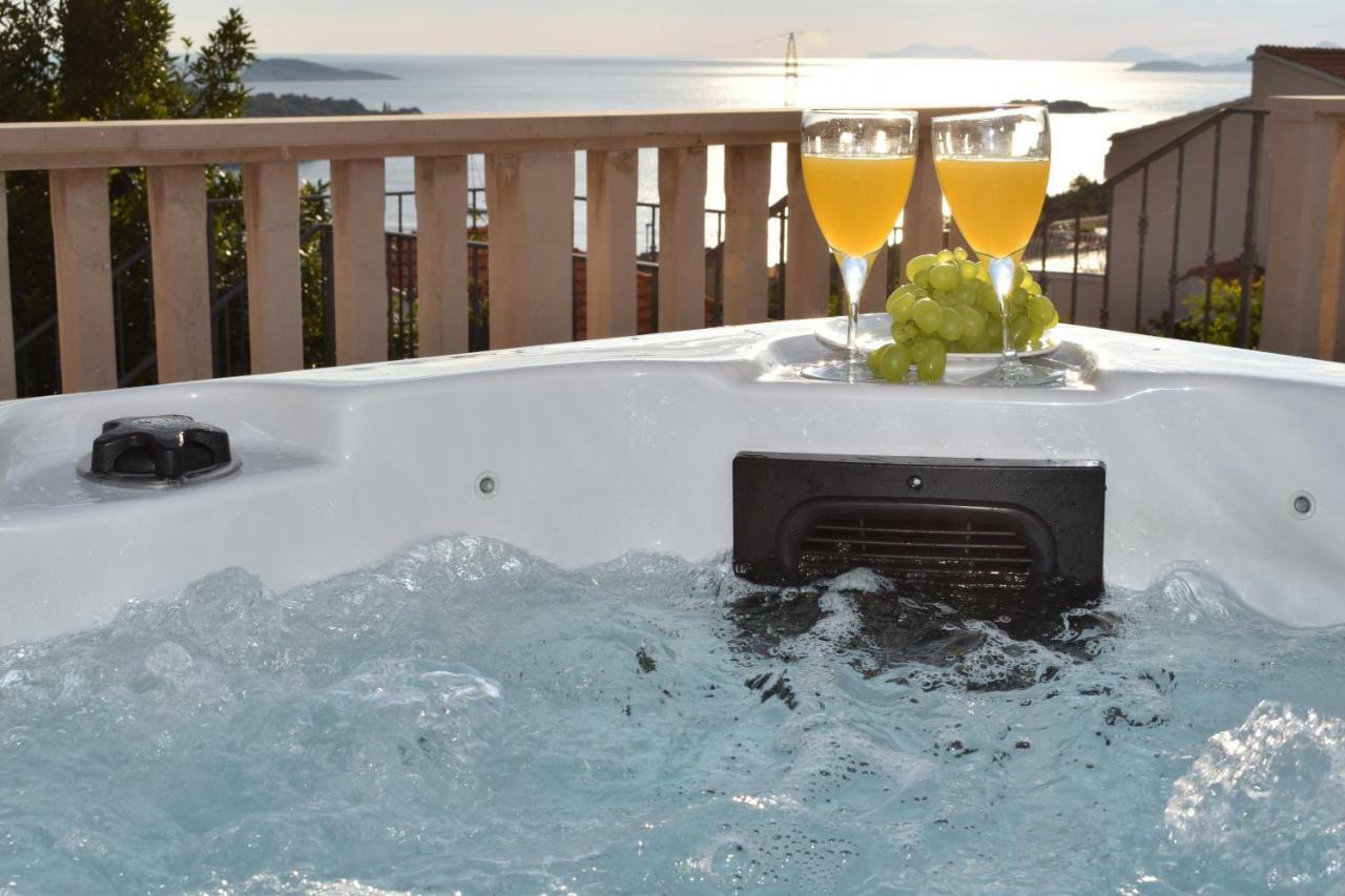 Sunset Villa ツァヴタット エクステリア 写真